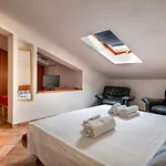Gilbert Ferret Appartement *