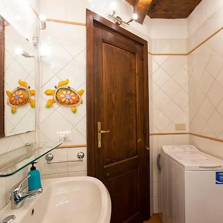 Gilbert Ferret Apartment *
